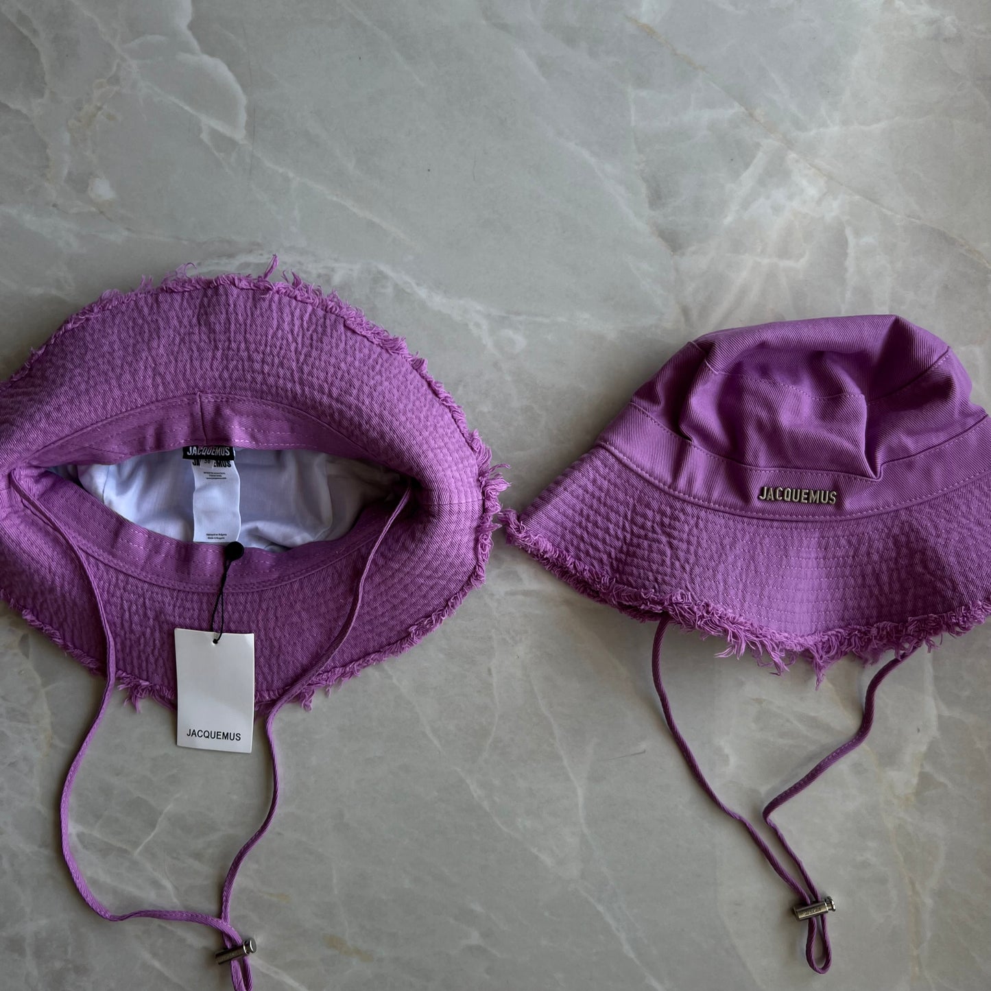 JACQUEMUS BUCKET HAT