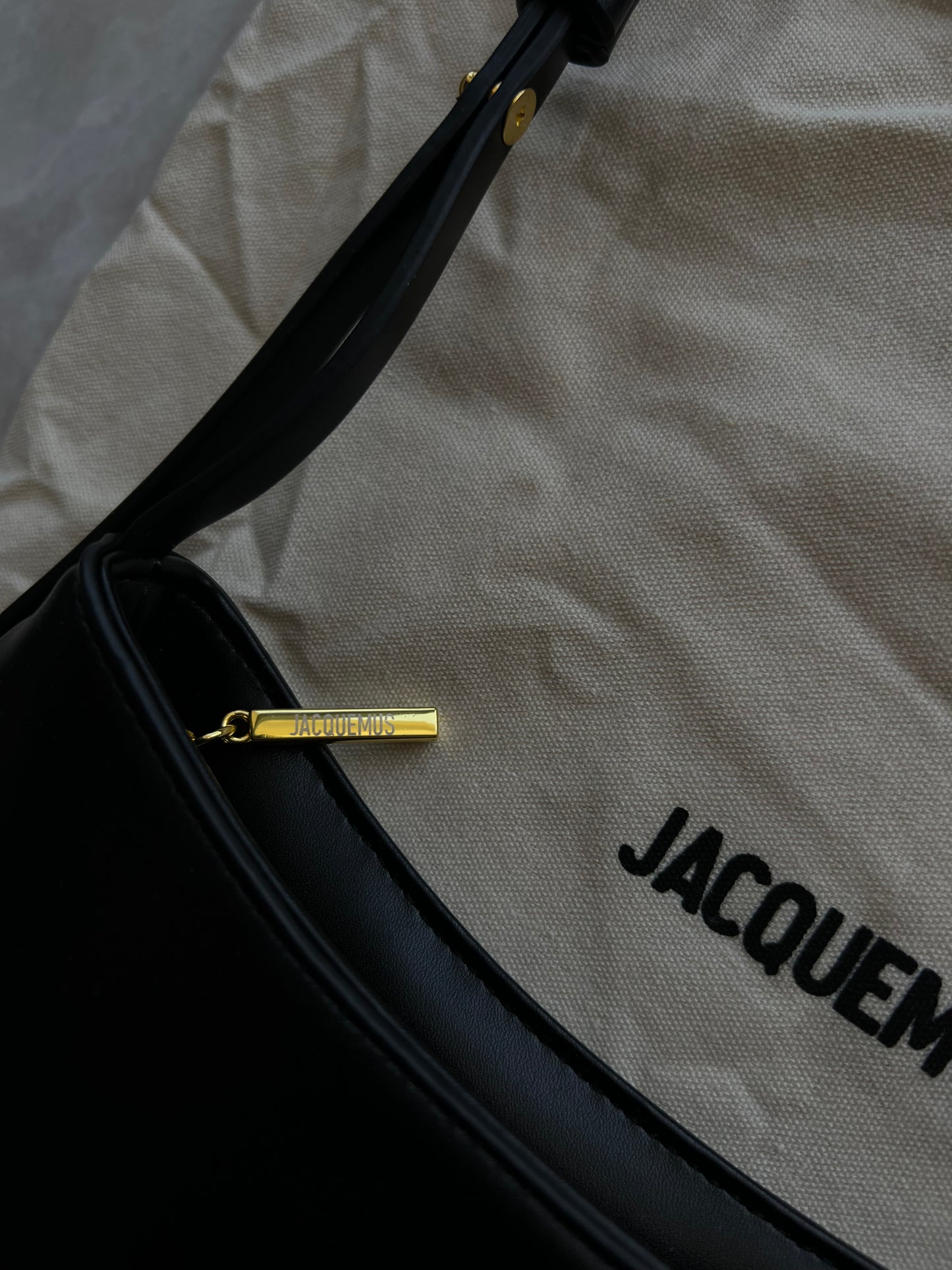 JACQUEMUS LE BISOU PERLE