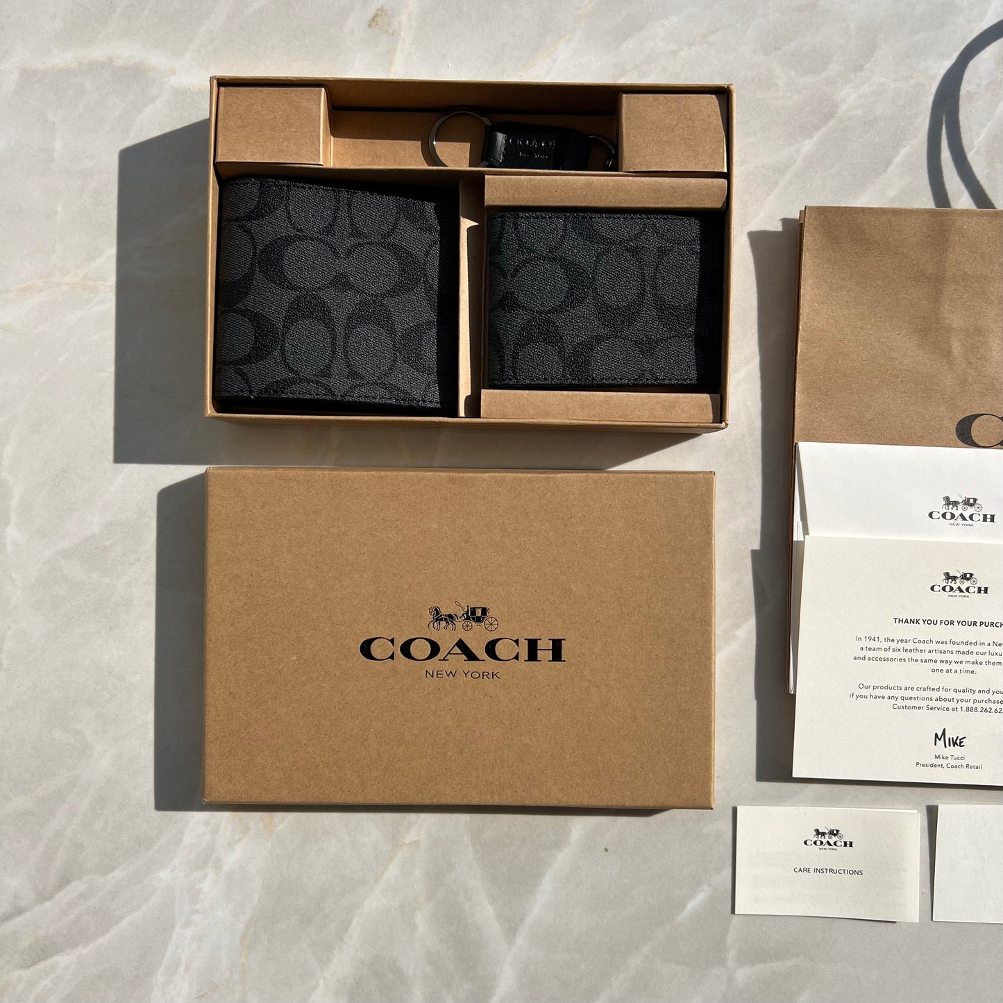 COACH WALLET WITH A REMOVABLE CARDHOLDER